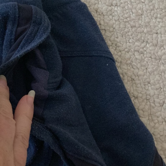 Athleta navy blue shorts - Picture 6 of 6